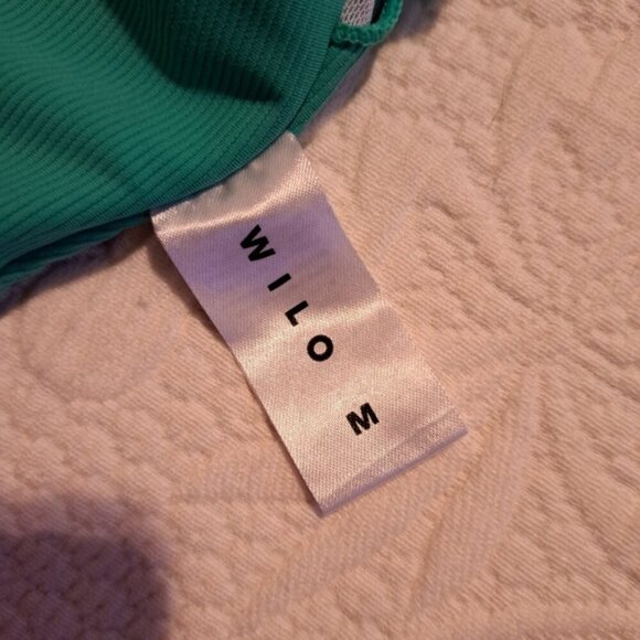 Wilo the Label women's size Medium  ribbed outline sports bra sea green NWOT - Picture 4 of 5
